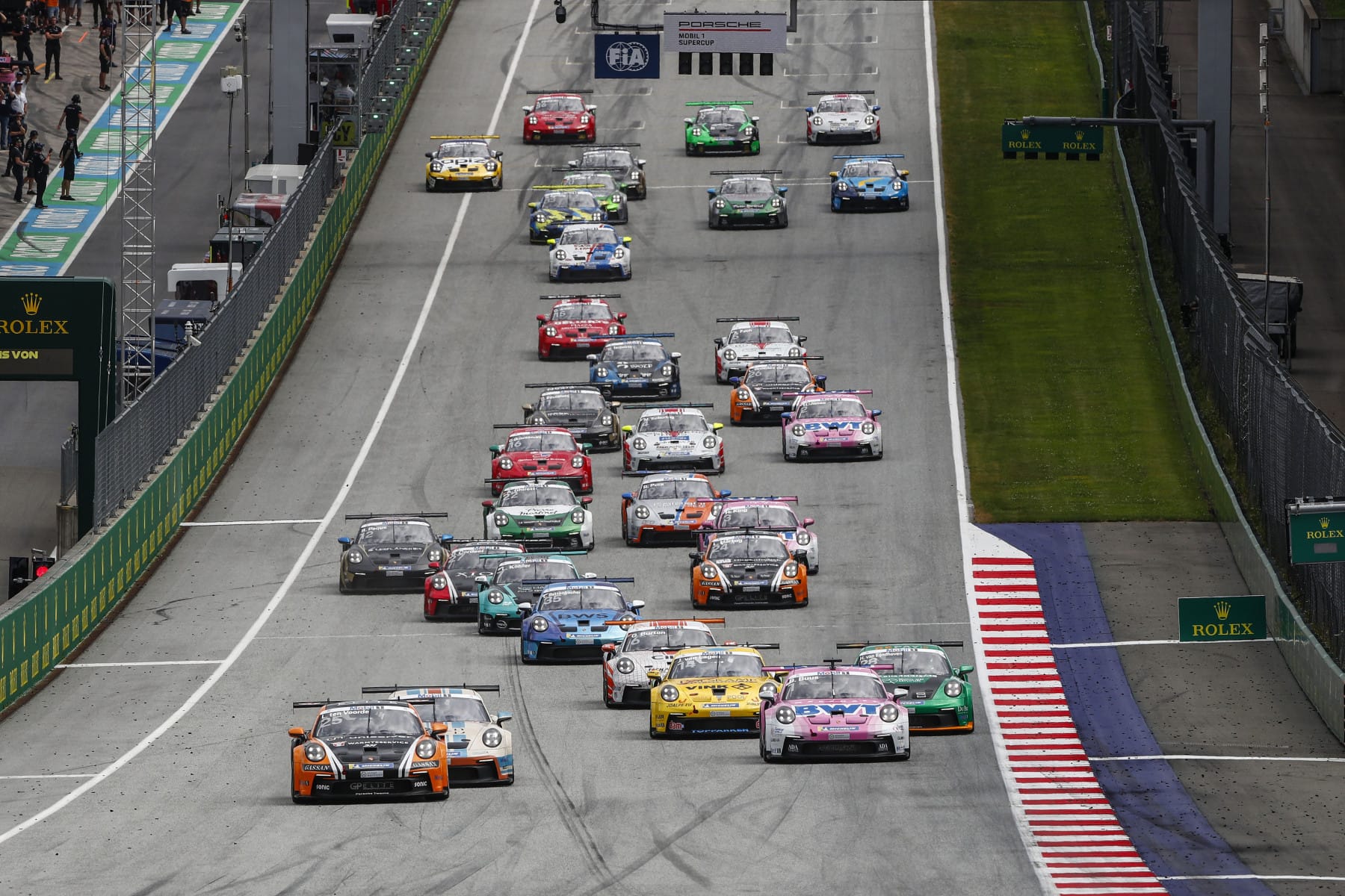 Preview Acht Nederlanders op jacht naar Porsche Mobil 1 Supercup-succes op Silverstone Preview Acht Nederlanders op jacht naar Porsche Mobil 1 Supercup-succes op Silverstone
