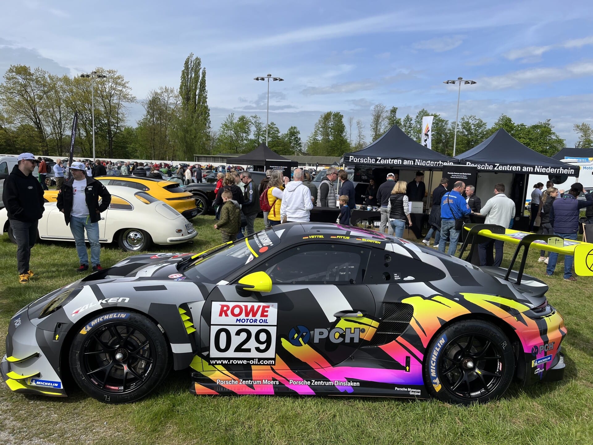 911 GT3 R