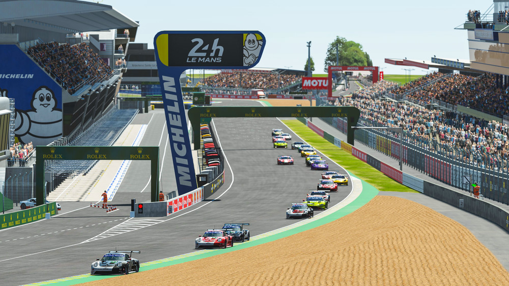 In plaats van de echte 24-uursrace van Le Mans werd dit weekeinde een virtuele versie verreden (Foto: Porsche AG/Jürgen Tap)